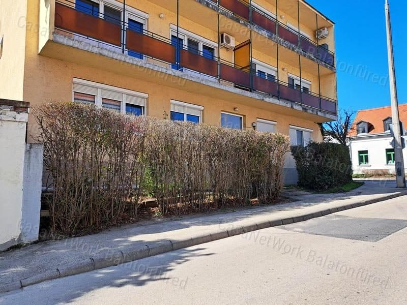 Zentrale Lage: Wohnung mit Garage in Balatonfüred